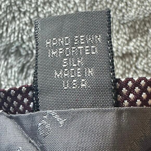 Robert Talbott Strombergs Foulard Geometric Silk Tie 3.75x59.25 Designer Necktie - Picture 7 of 7